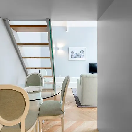 Mouzinho By On بيت ضيافة 4*