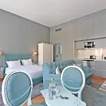 Mouzinho By On 4*