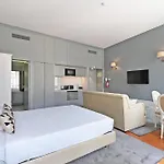 Mouzinho By On بيت ضيافة 4*