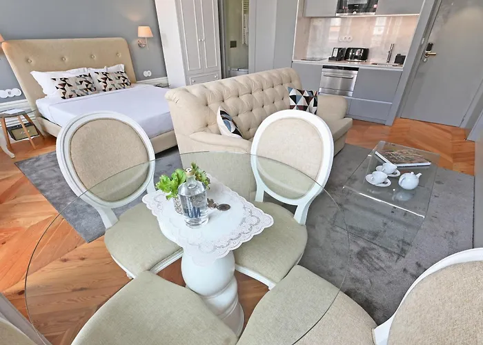 Mouzinho By On בית הארחה