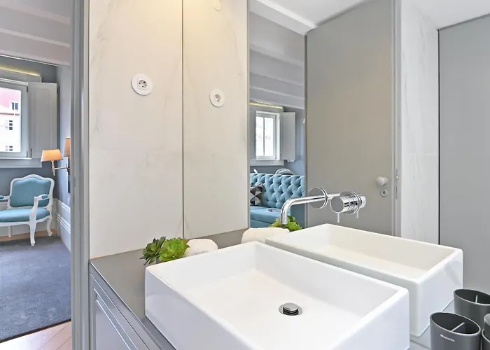 Mouzinho By On בית הארחה 4*